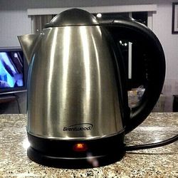 Brentwood KT-1780 1.5 Liter Stainless Steel Cordless Water Tea Electric Kettle