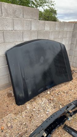 Chevy Silverado 2500 Hood
