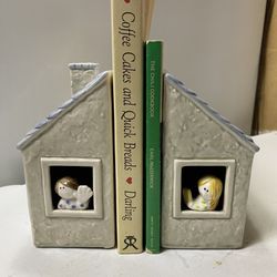 Vtg 1976 Fitz & Floyd hand painted ceramic Children's House bookends home decor library. 