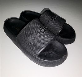Mudd Women's size 6 Slide Beach Sandals black