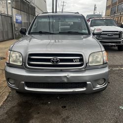 2002 TOYOTA SEQUOIA (PARTS ONLY)