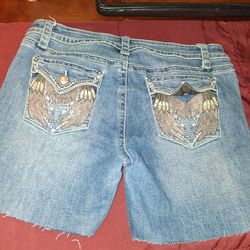Jean shorts with cool design on back