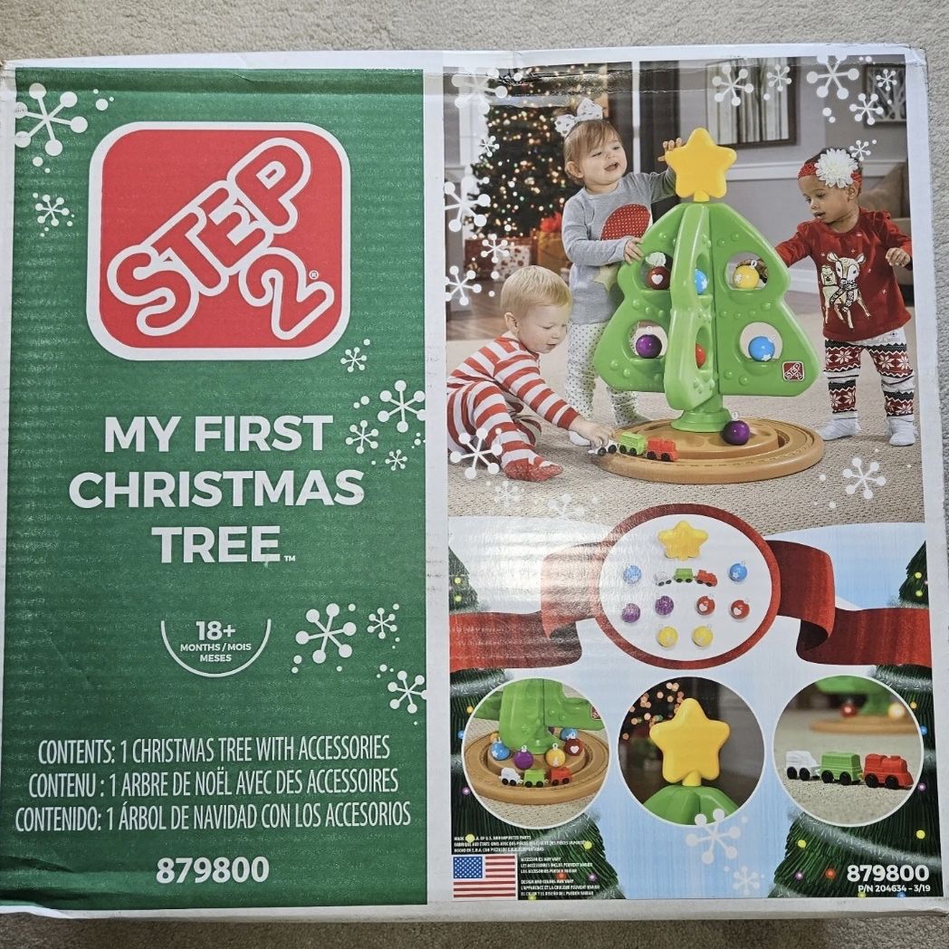 Step2 My First Christmas Tree with Ornament Train Set 18 Month +