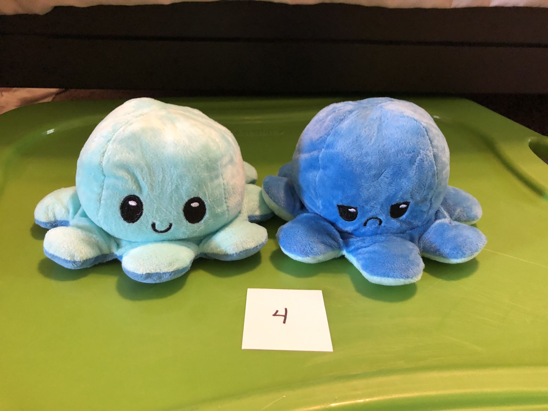 Reversible Emotional Octopus