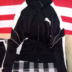 Puma Track Suit Set Size X large Like New