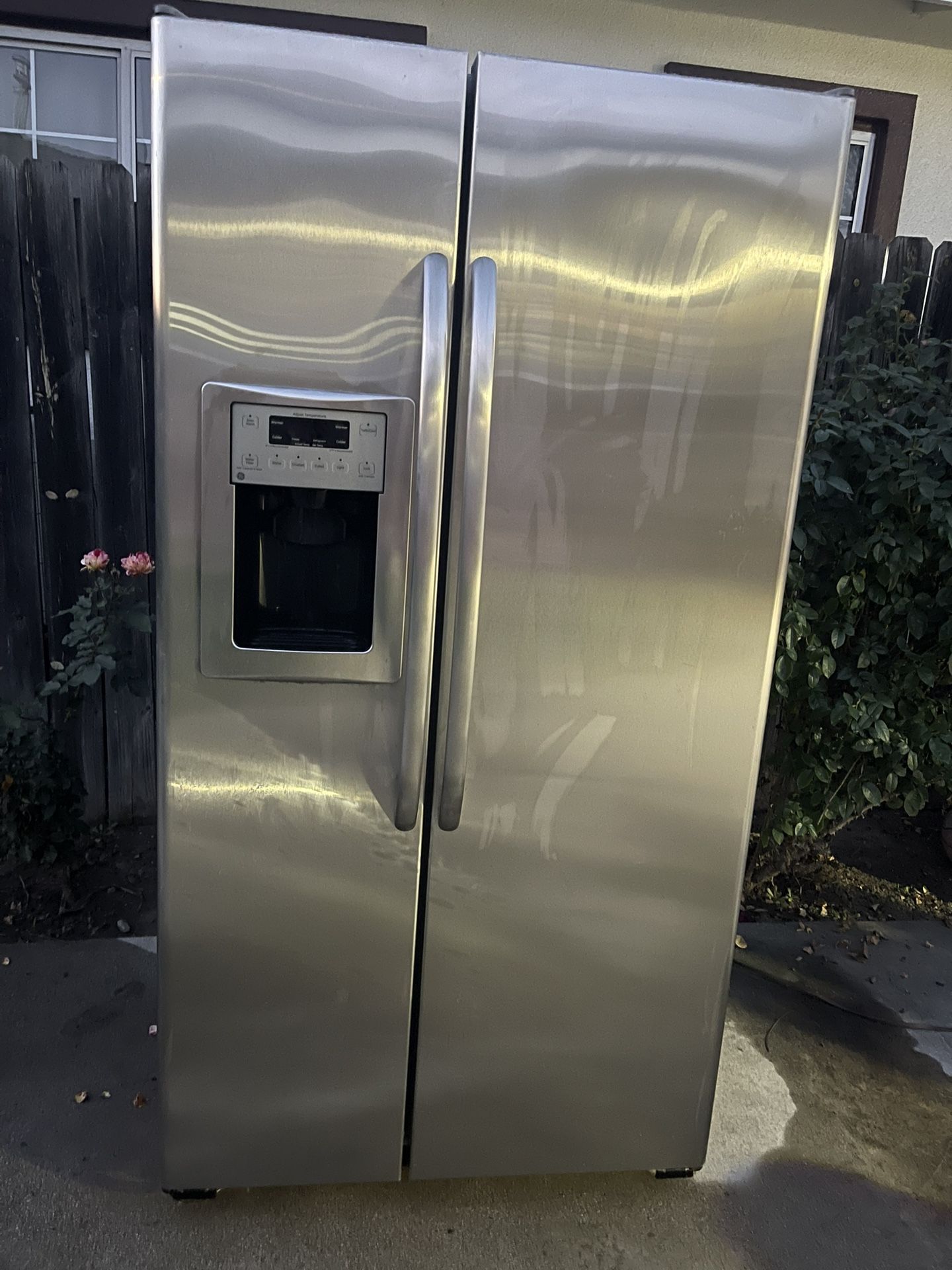 Almost New Fridge GE