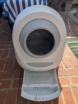 Leo's Loo Too litterbox