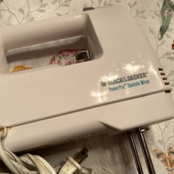 Nice Black And Decker Hand Mixer 