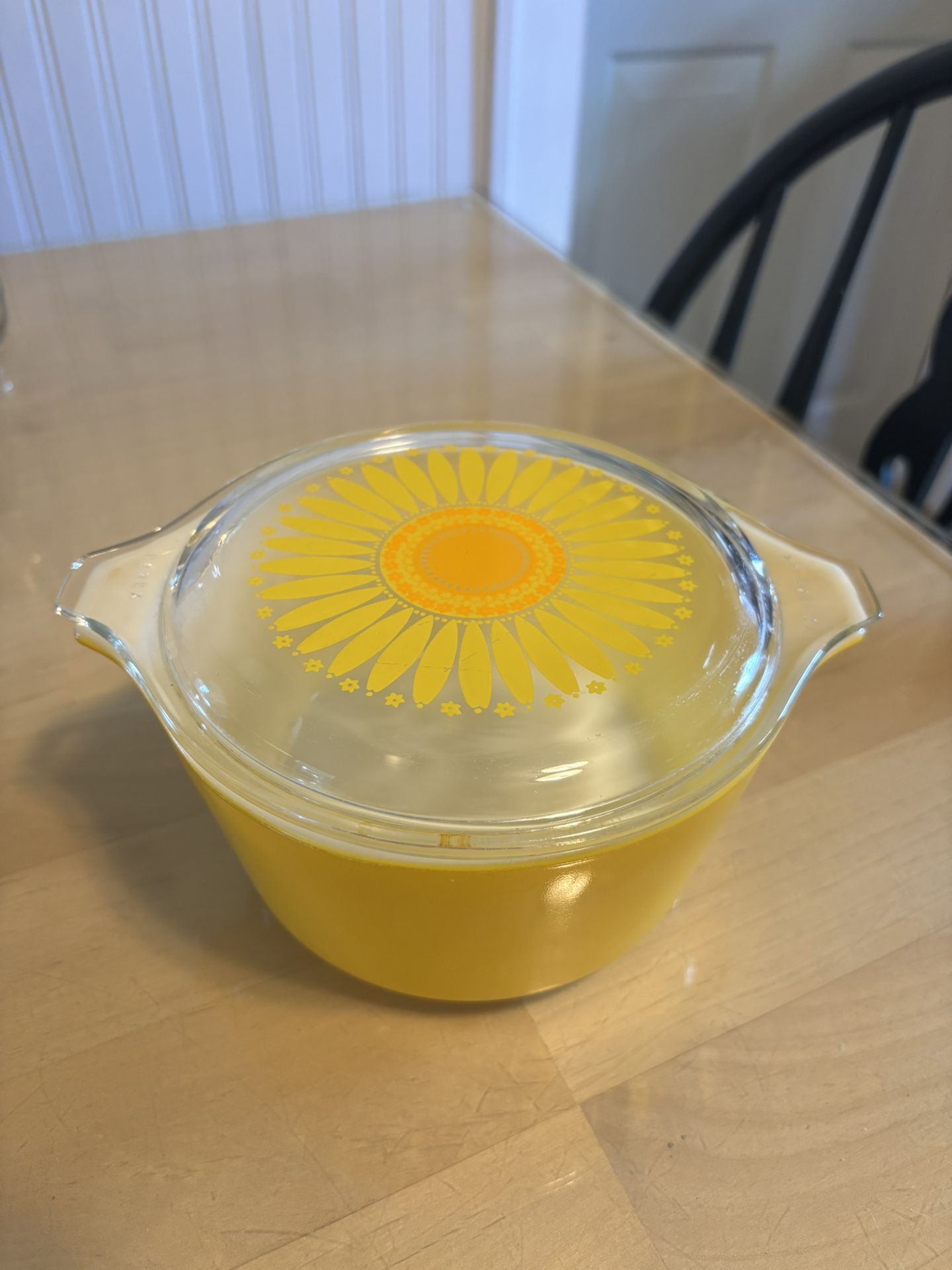 Vintage Pyrex 1 Quart Vintage Sunflower Bowl With Lid