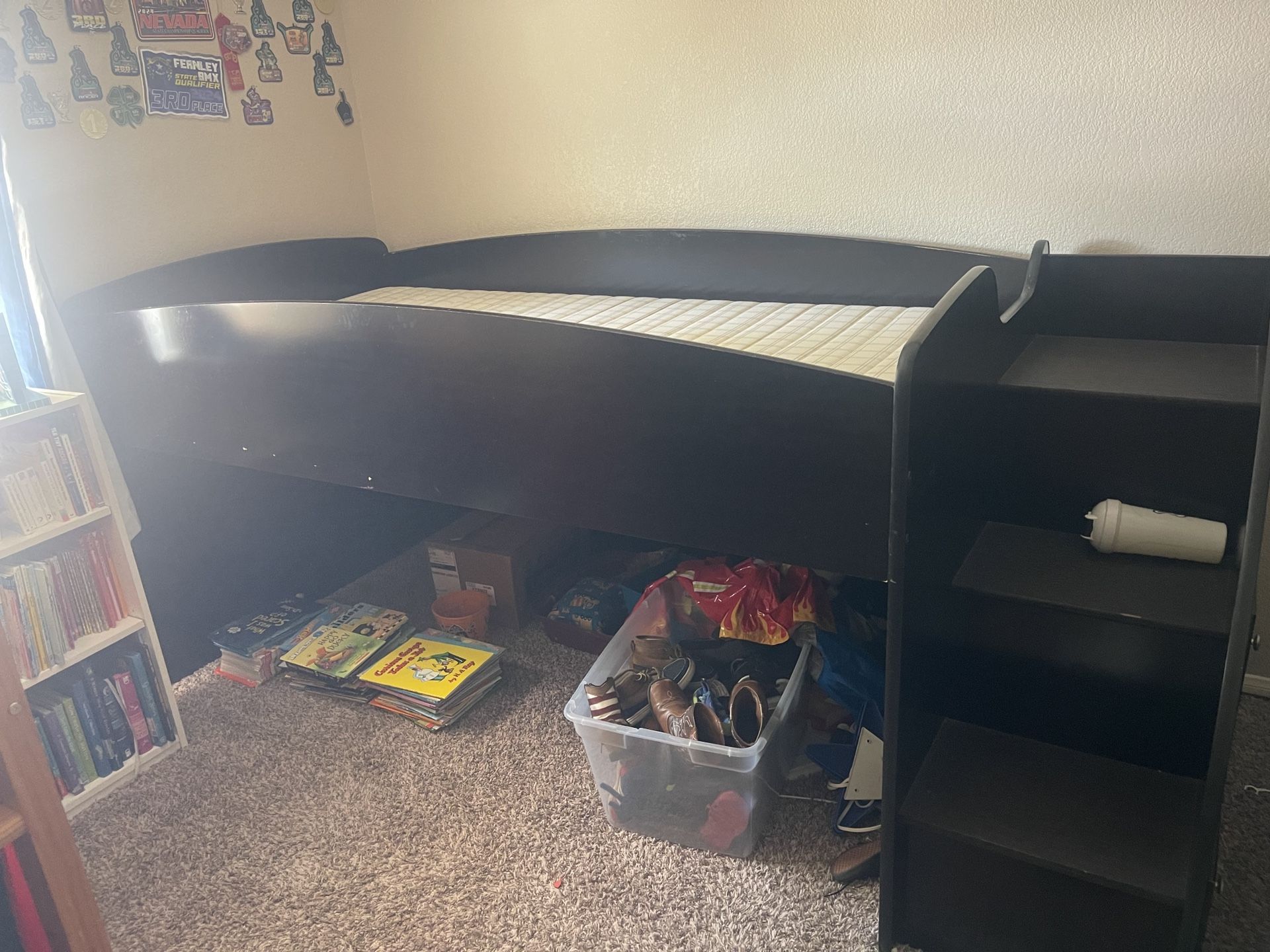 Kids Twin Loft Bed With Stairs