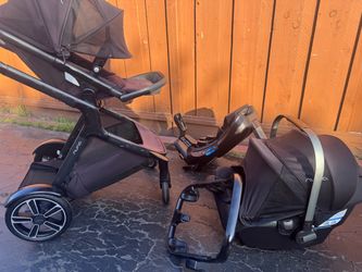 Nuna Stroller,car seat,base,adapter ,all $200