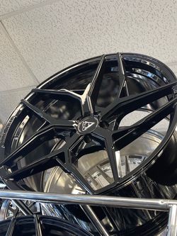 •• AUDI S6, S7, RS5 & MERCEDES AMG GT • 22x9.5 (5x112) °° Because a high-horsepower performance machine shouldn't look like a standard commuter car.