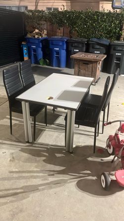 Table With 4 Chairs