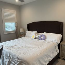 King Bed With Mattress 