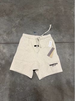 Essential Shorts(PICK UP ONLY)