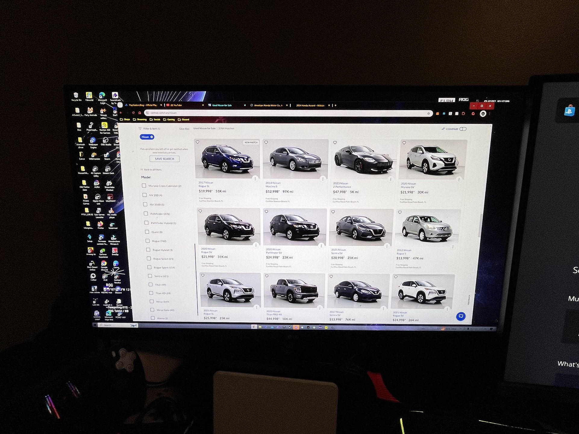 27”  4K LG Monitor 