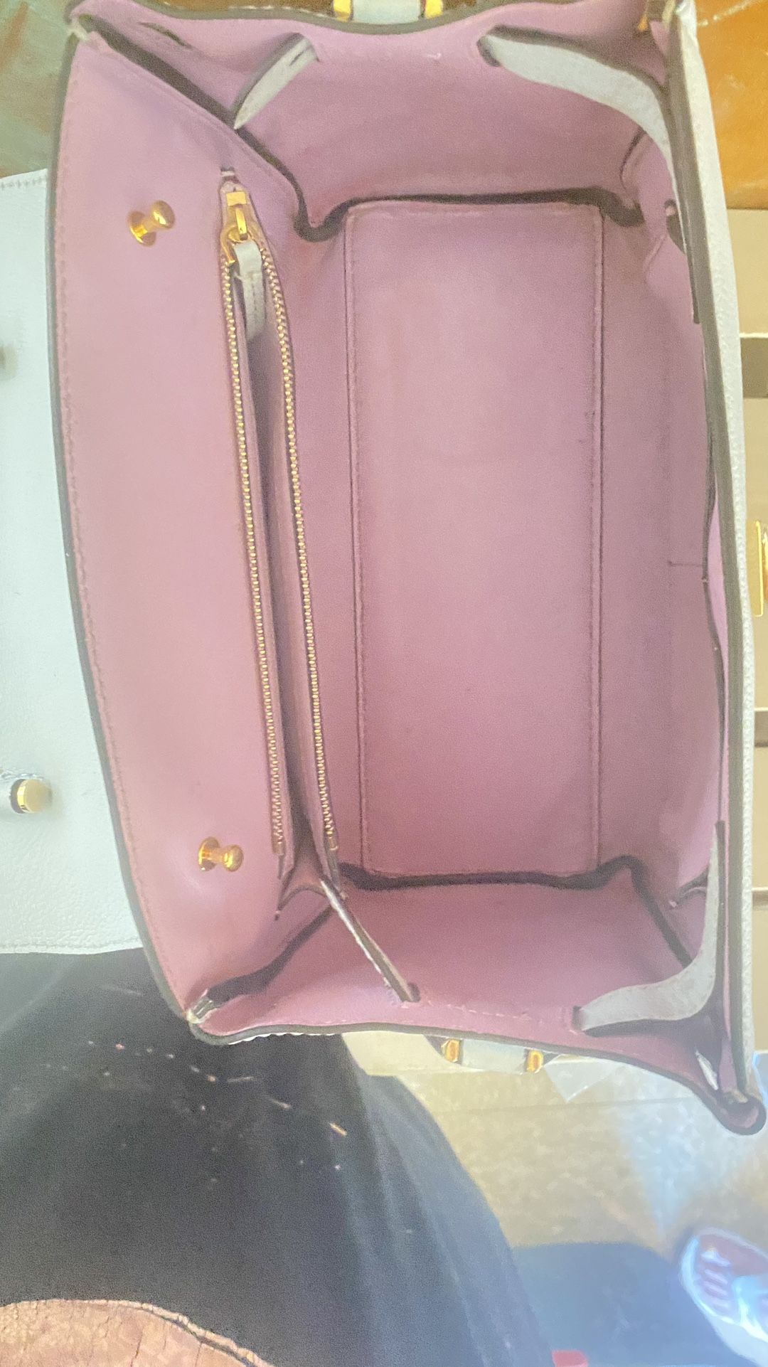 Versace 1969 Shoulder Bag, Purse, Handbag, Crossbody Bag for Sale in Los  Angeles, CA - OfferUp