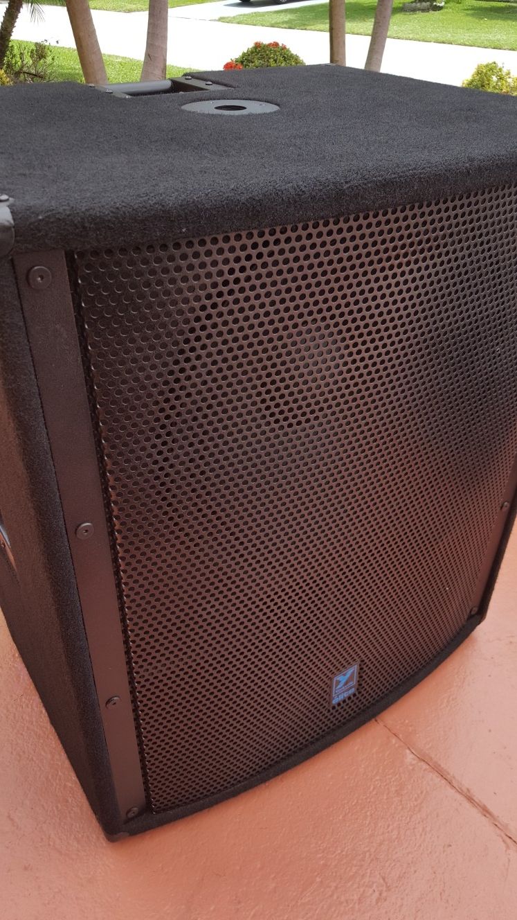Yorkville LS808 SUBS