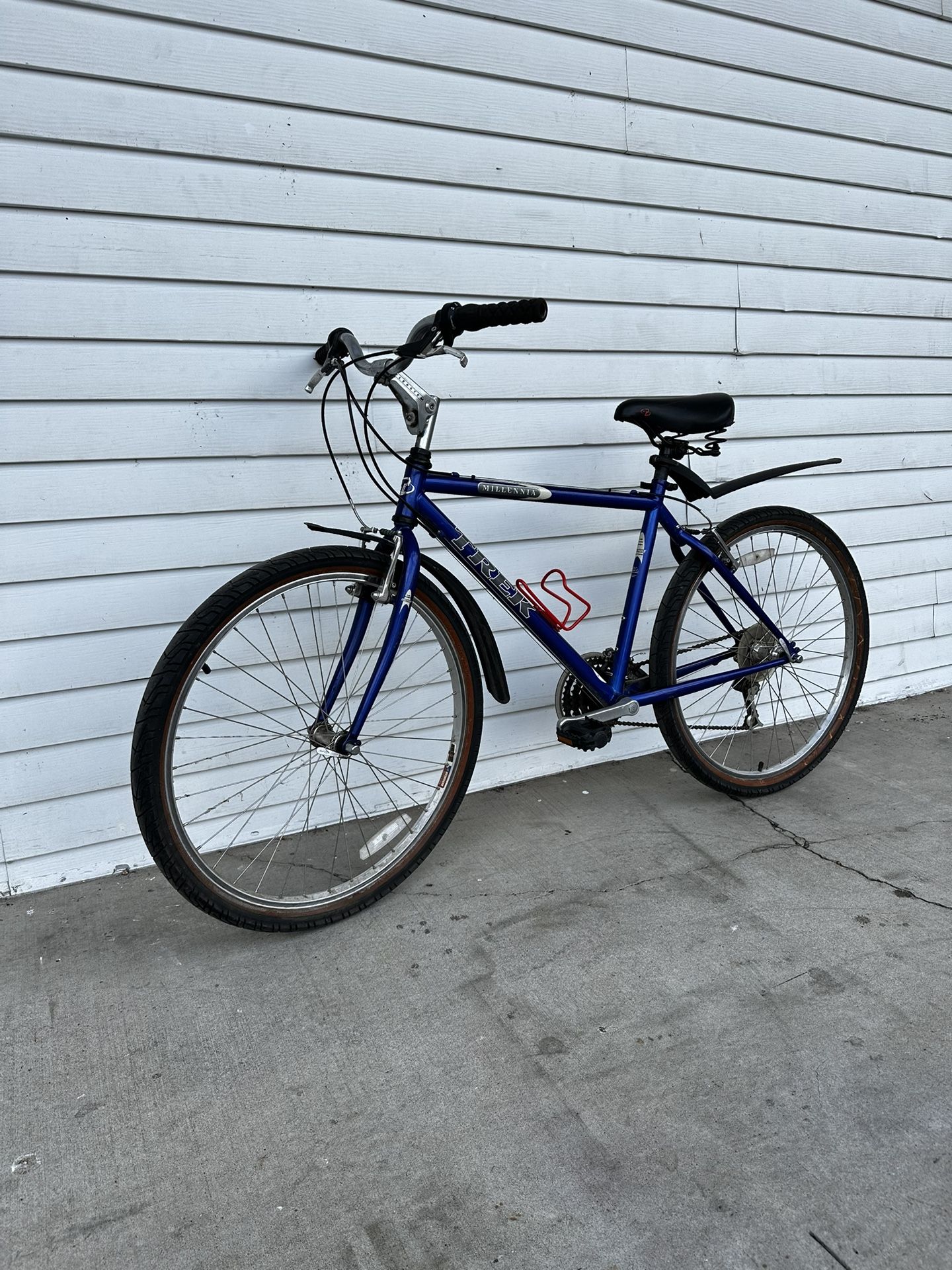 Trek Hybrid Bike