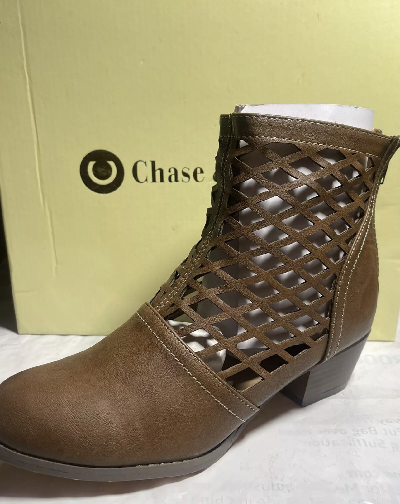 New Women Boots Size 7