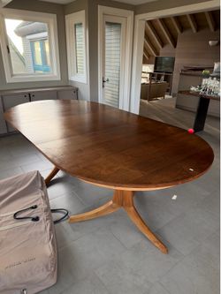 Thomas Moser Table Georgetown