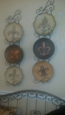 Fleur-de-lis wall plates with stand