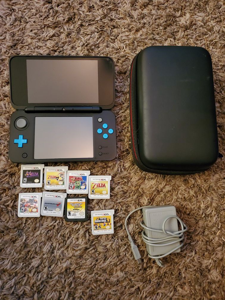 Nintendo 2DS XL, 9 Games and Case