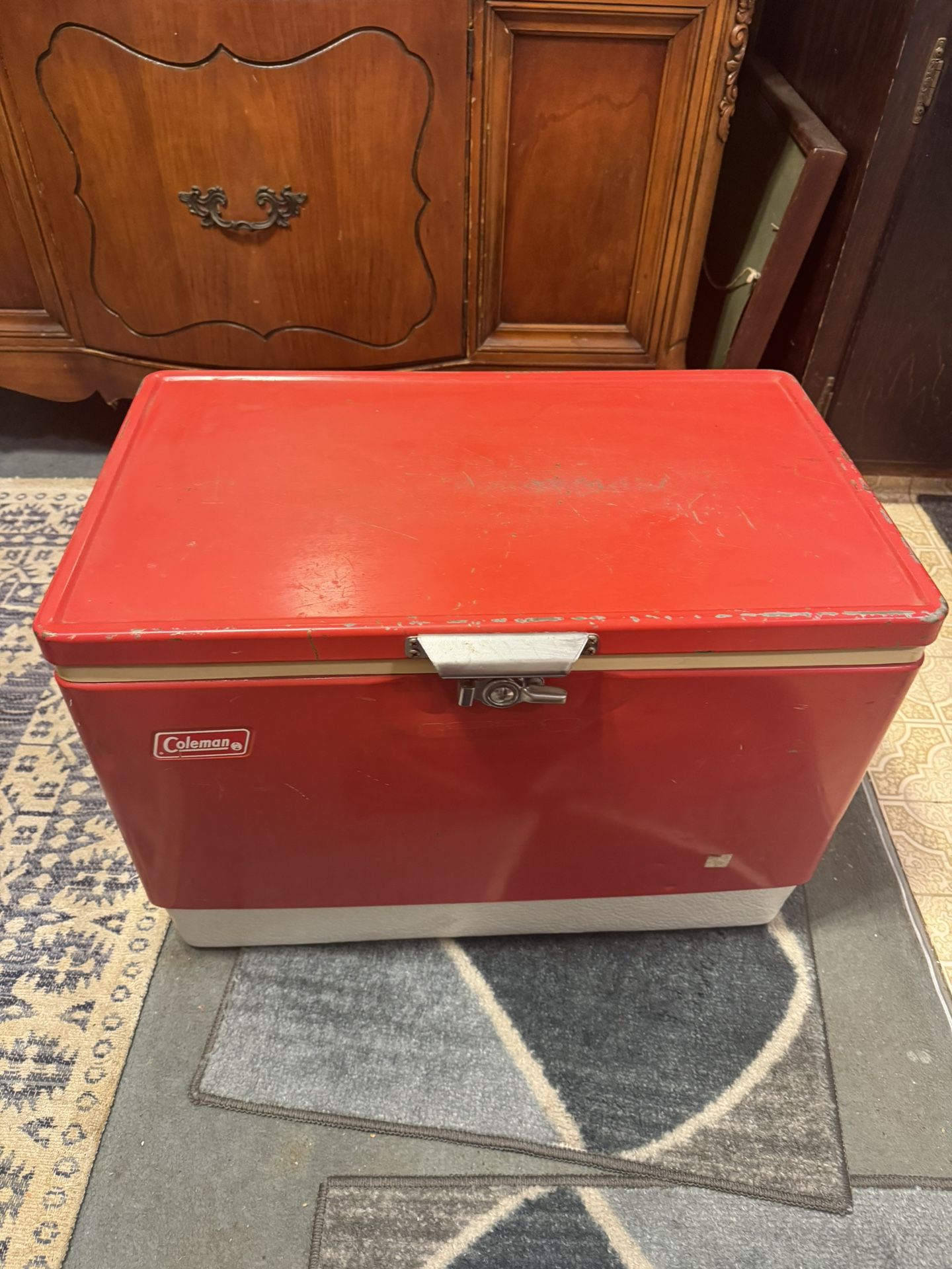Vintage 1975 Coleman Red Metal Cooler White Bottom 22.5 X 13.5X16”