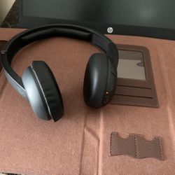 Uproar Wireless Headphones 