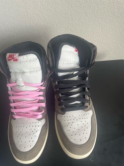 (OFFER) Nike Air Jordan 1 High Top Sneakers
