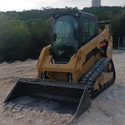 Skid Steer/ Bobcat/ Mini excavator 