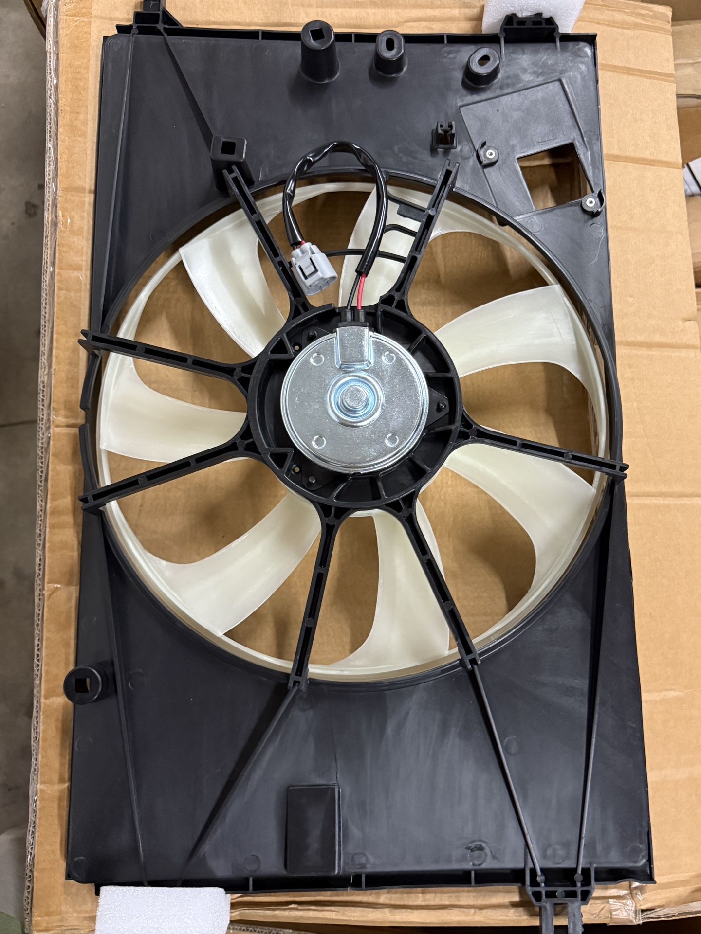 New Toyota Corolla Cross 2.0L 2022 2023 2024 16711F214 Radiator Cooling Fan Assembly