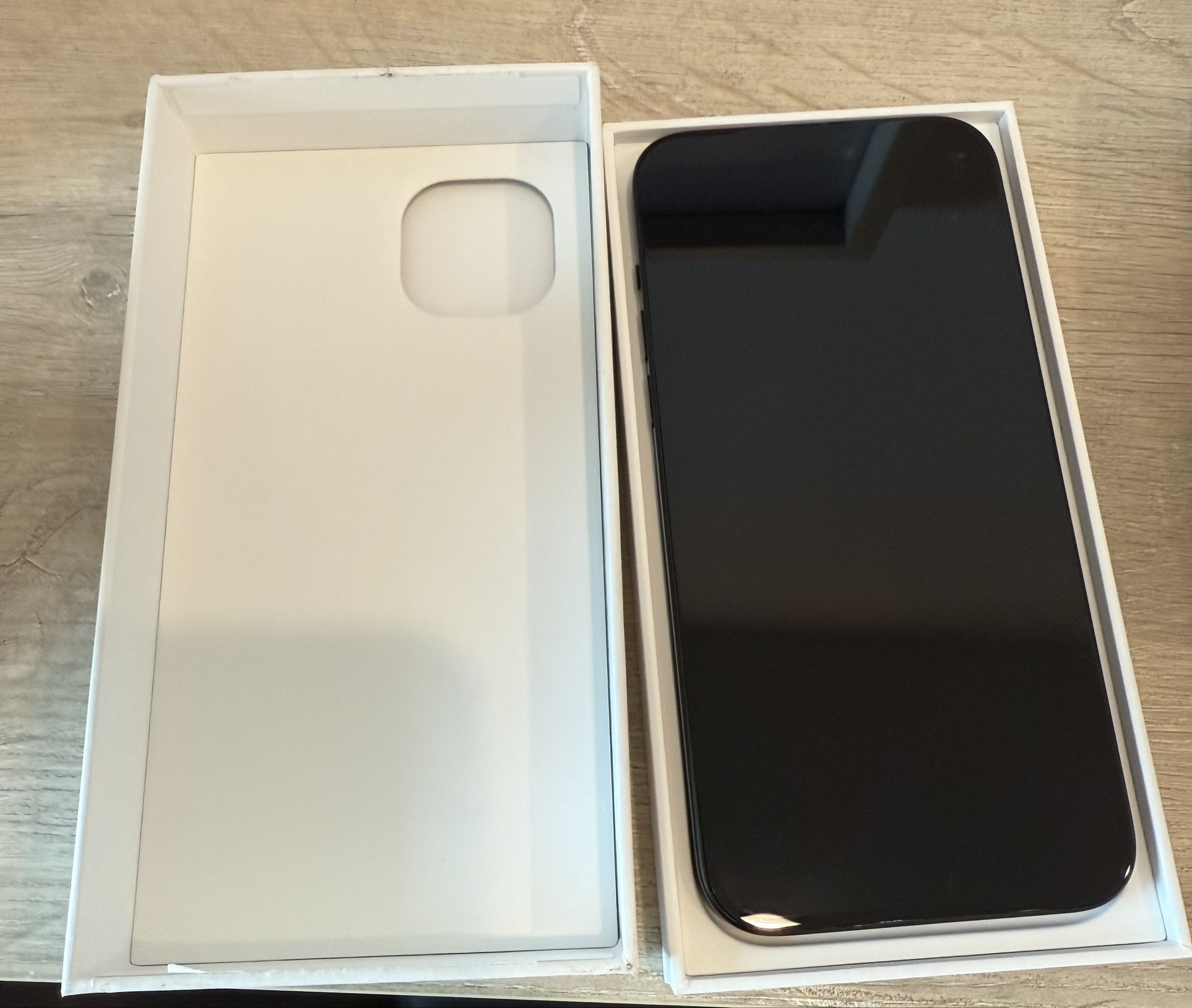 Unlocked iPhone 15 Plus 256GB with AirPods