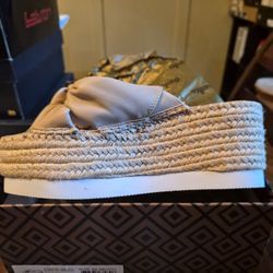 Brand New:  Charles David Platform Scoop Shoe Size 5.5