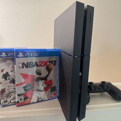 PlayStation 4 (PS4)
