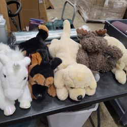 Stuffed animals

$14 Each FIRM