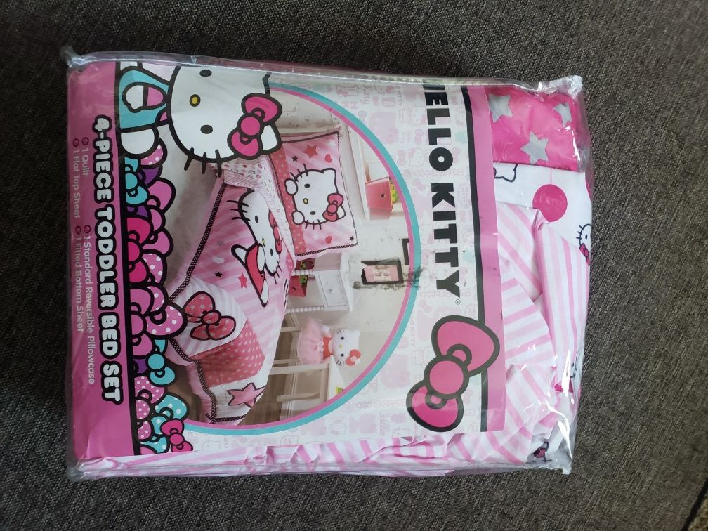 Hello Kitty Toddler Bedding Set New‼‼‼‼