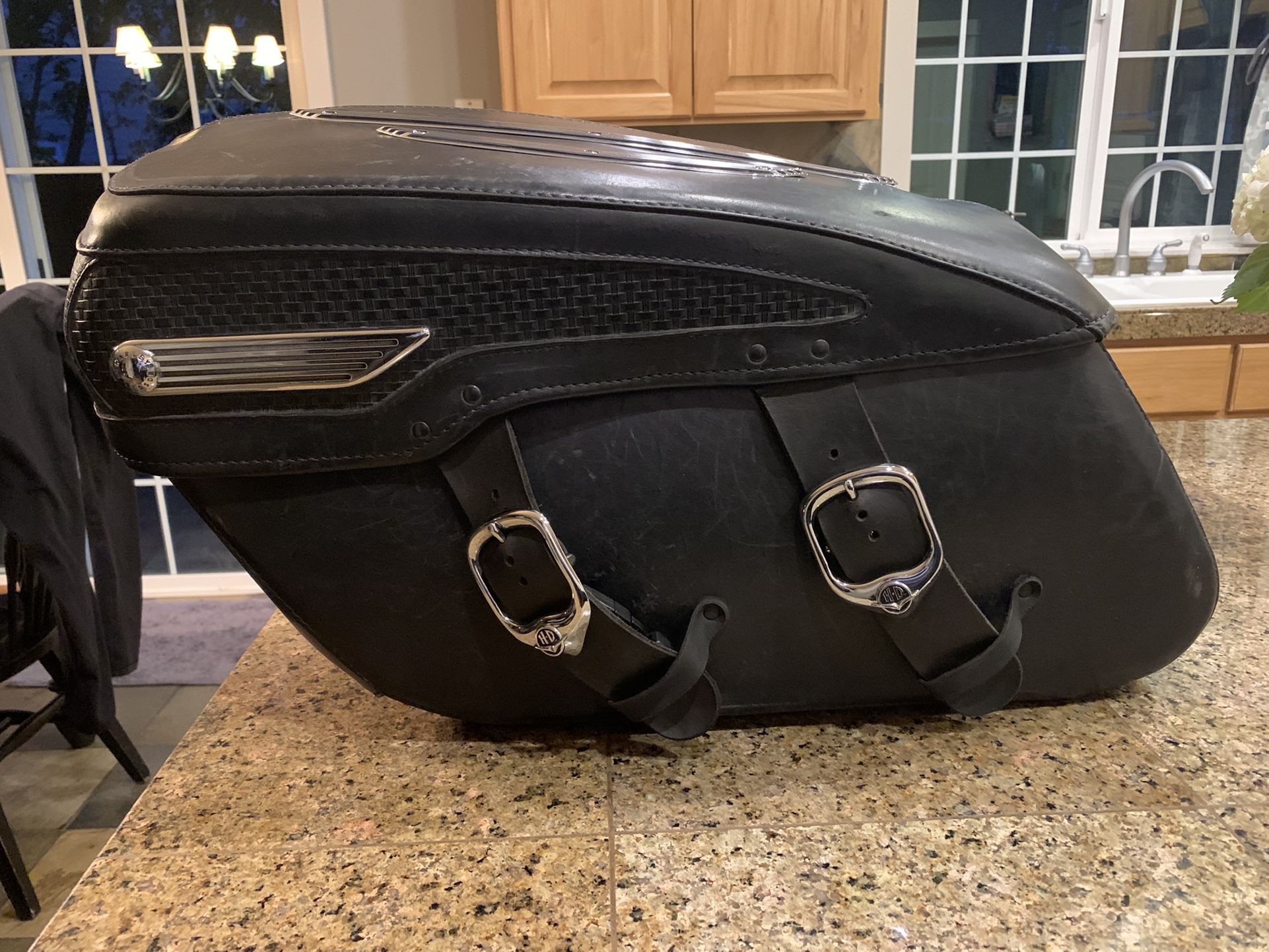 Harley Davidson Saddlebag 97-08 Touring