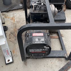 Generac 2400 Generator Fires Right Up Run Great