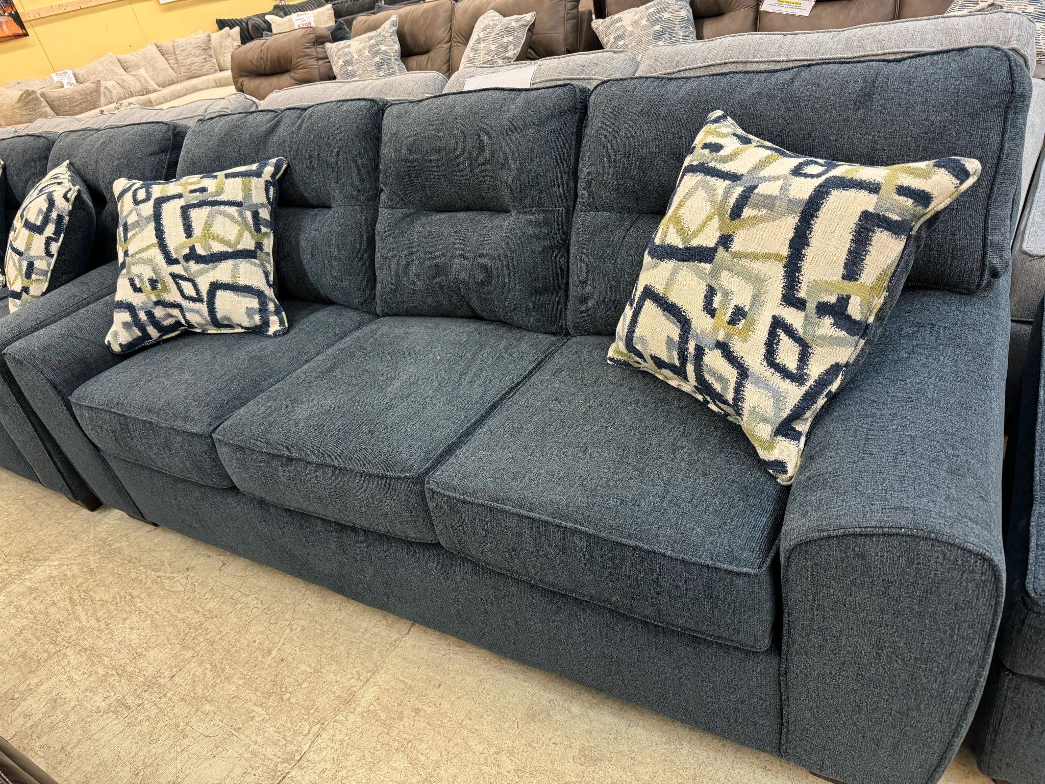 Gorgeous Sofa & Loveseat Only $998! Upgrade Your Living Room!!
