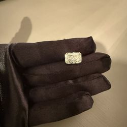 IGI Certified e/VVS2 7 Carat Elongated Radiant Diamond 