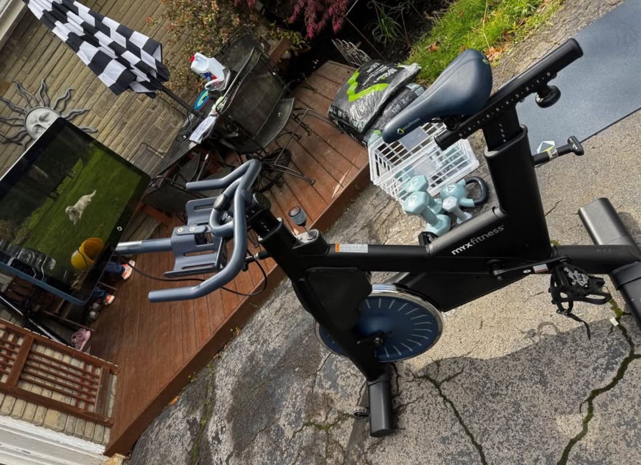 FOR SALE: Myx Fitness Spin Bike with Full Home Gym Bundle – Like New!