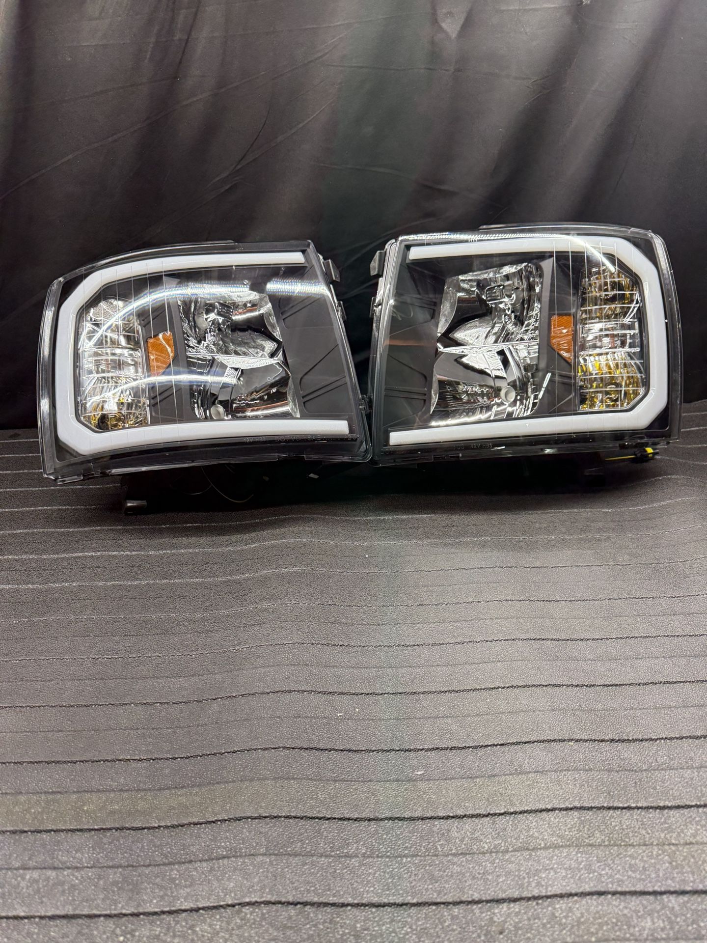 2007 - 2013 Chevrolet Silverado Headlights LED NEW