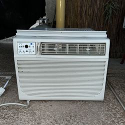 Comfort Aire Window AC Unit