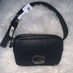 NEW Calvin Klein Casual Logo Plaque Belt Black Bag, Size M, Retail Price $78
