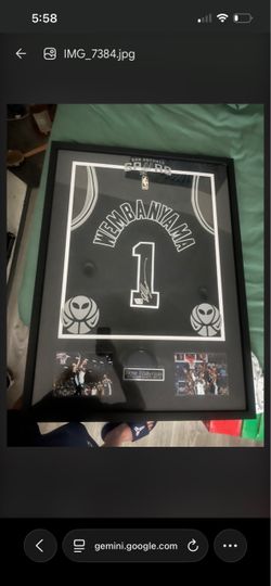 VICTOR WEMBANYAMA Signed San Antonio Spurs Jersey – Fanatics Authentic (Custom Framed