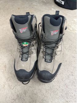 Red Wing 6” TRUHIKER work boots- size 9.5