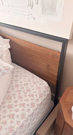 Queen bed wood metal