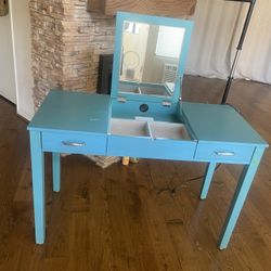 Make up Table With USB/charging