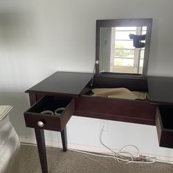 Makeup Desk
